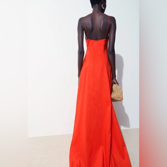 COS The V-Neck Linen Maxi Dress - Picture 5 of 8